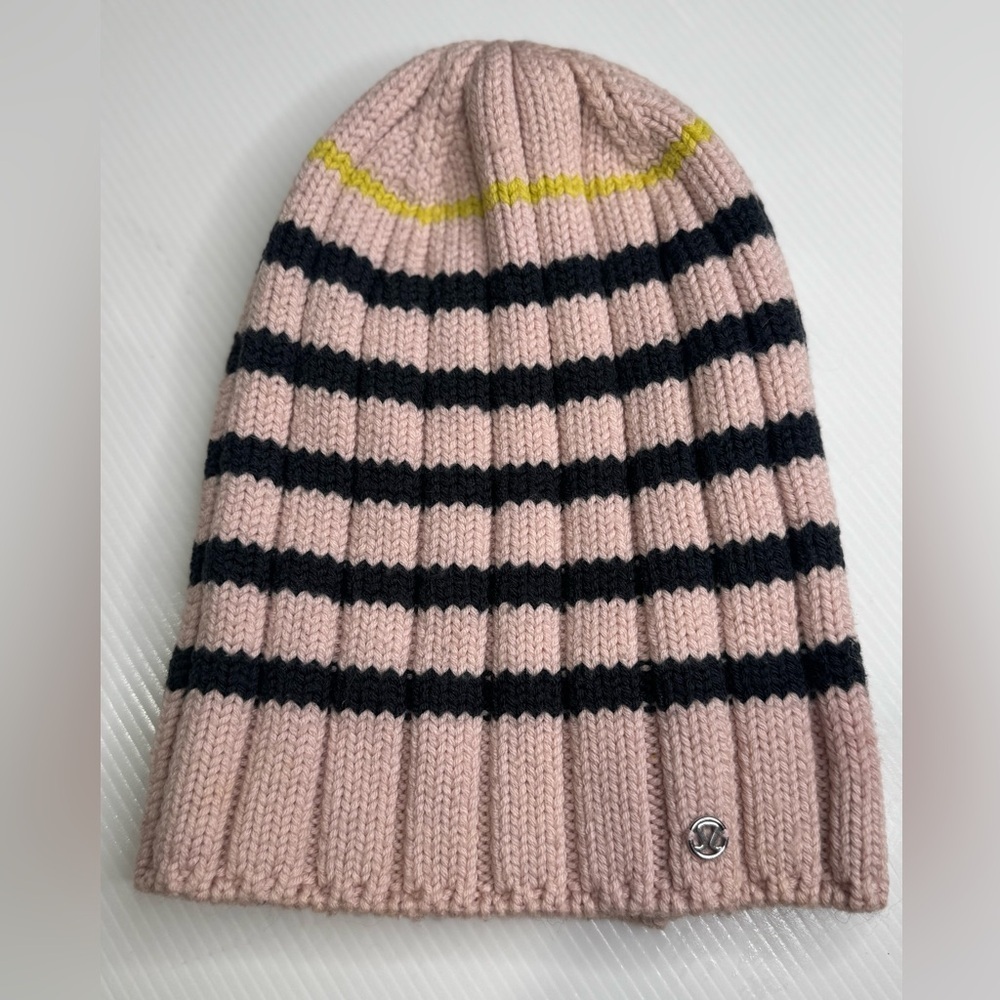 Lululemon Blissed Out Toque‎ hat multi-color ski merino wool soft